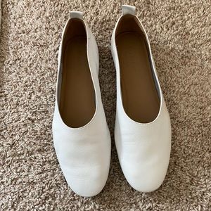 Everlane Day Glove Flat